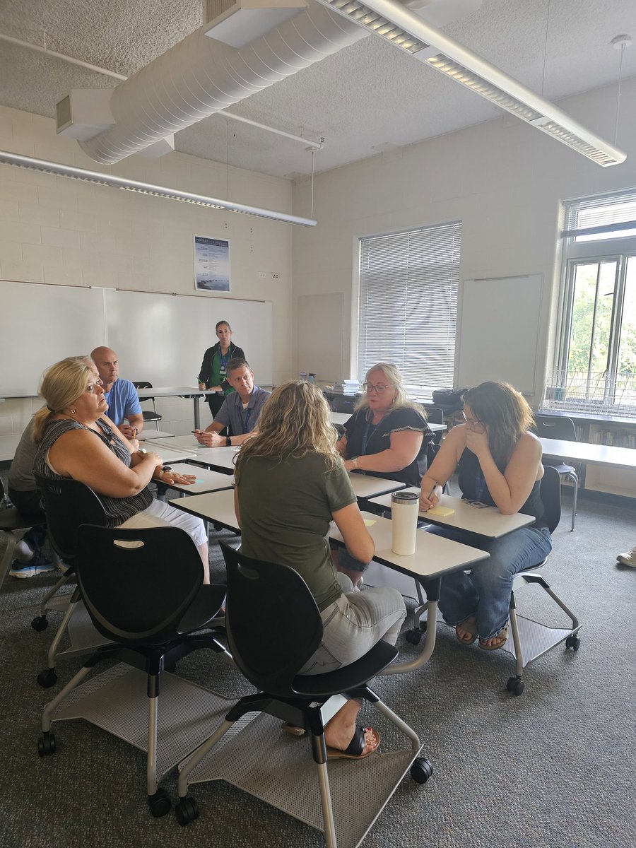 allenaubrey05's tweet image. MSN staff shared some great ideas of how to adjust the classroom environment, such as furniture, to promote student choice & engagement. Love the descriptors of various styles such as "Campfire," "Watering Hole," & "Cave." #DynamicLearningEnvironment #ThriveIn95