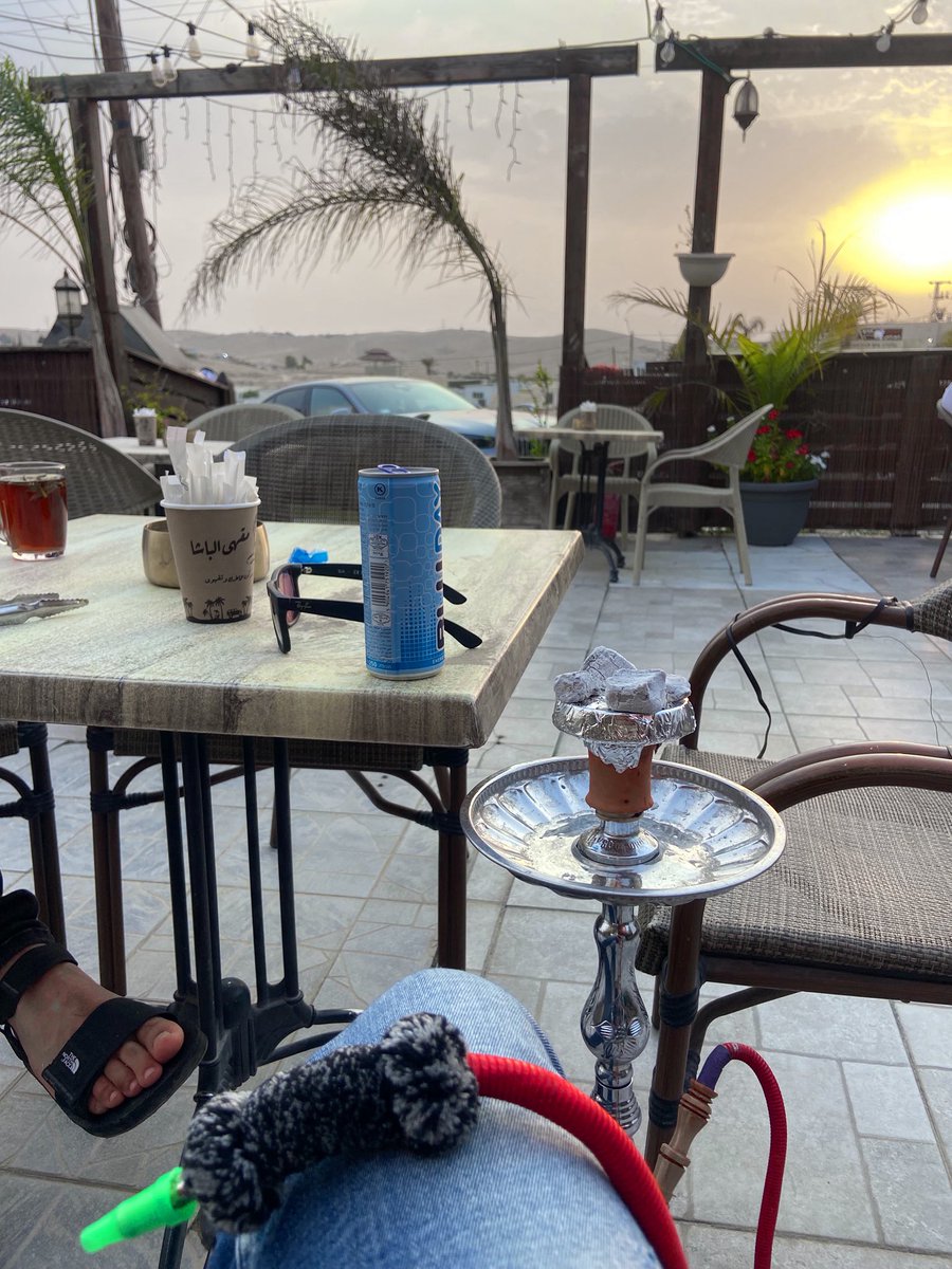 لاتُخالط الرَخيص فترخَص.📍