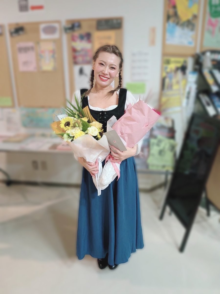 町田カルメン最終日、無事に終演しました🌹
雨の中、お越しいただきありがとうございました🙇🏻‍♀️
初役ということもあり、稽古中は心細さもありましたが、本番は皆さんと一体になって務めを果たせた気がします😌
大きな達成感とともに、心から感謝です💐
残る18日も素晴らしい公演になりますように！