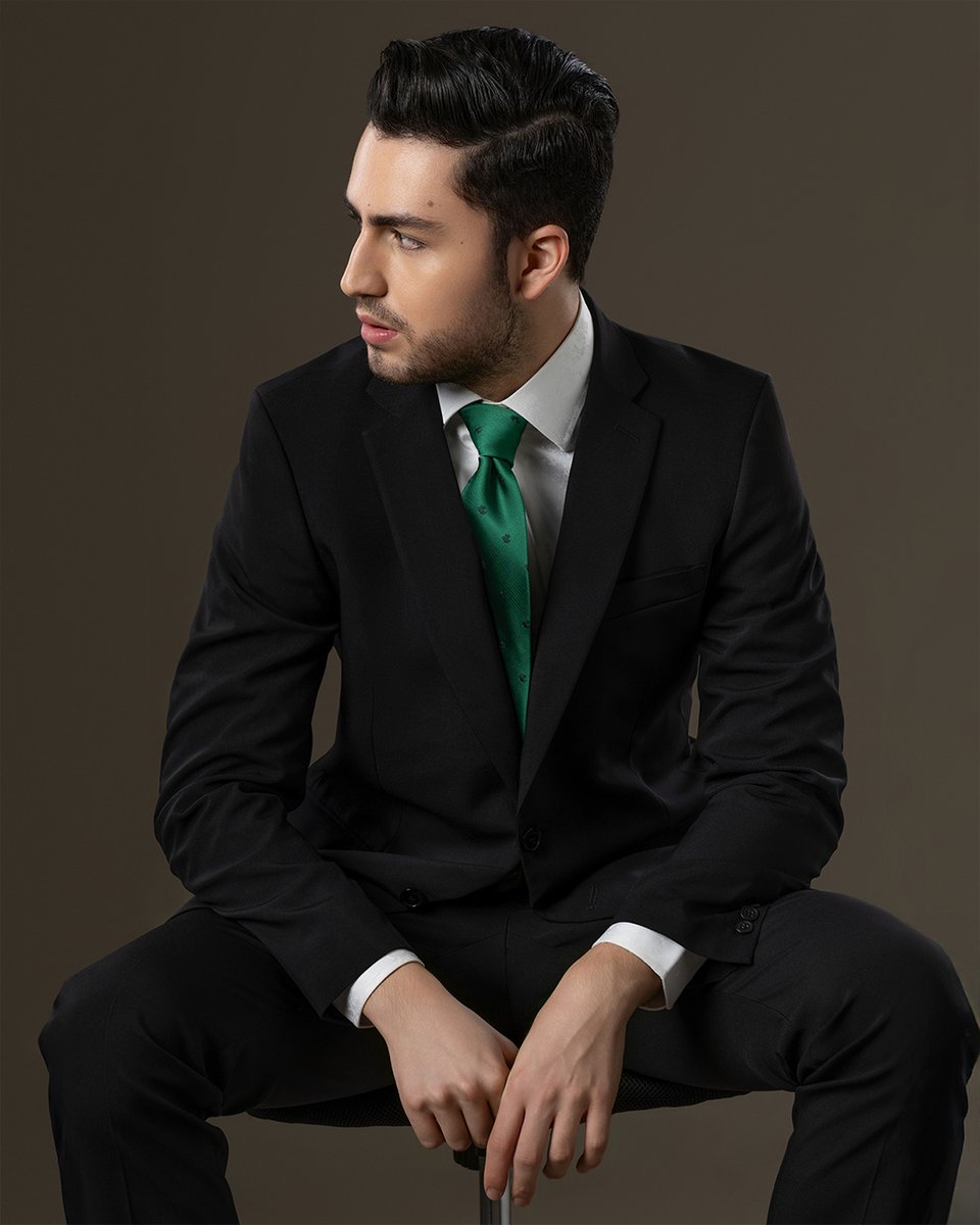 inspanishmgz's tweet image. Magia Crepuscular
 Colección Primavera Verano 2025
Diseño @ScutaroGiovanni
Foto  @tony_iorio
Estilismo y maquillaje: Edward Mendoza
Producción: Samanta Martinez
#fashionstyle #moda #fashionphotographer #model #runway