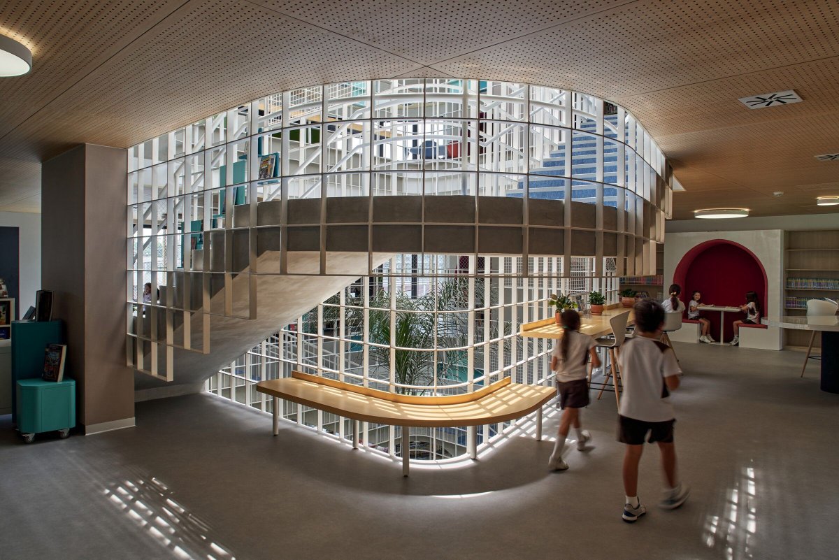 Archello's tweet photo. IDOM’s (@IdomGroup) Markham College Elementary School in Lima uses bamboo slats, natural materials, and climate-adapted terraces to merge learning with nature.
https://t.co/ukXJzuGCvL
#SustainableArchitecture #BambooDesign #LearningLandscape https://t.co/pSFXtmUKMG