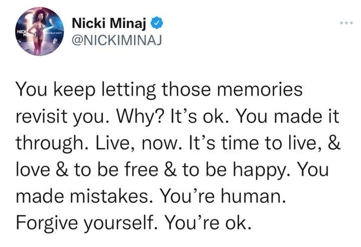 TylaaTheBarb_xo's tweet photo. @NICKIMINAJ 🤍 https://t.co/6LwwcnBIdW
