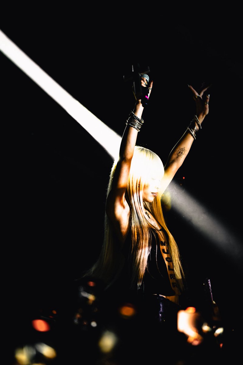 qwuuzi's tweet photo. Molly Santana Live in LA
By Qwuuzi 📸 https://t.co/YTlzPEF0QV