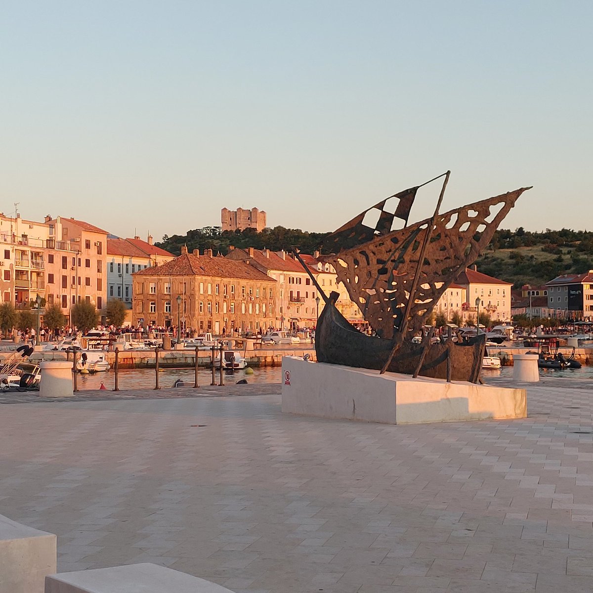 KlaicZB's tweet photo. Senj, Croatia. #Nehaj https://t.co/JRdGSlpQUj