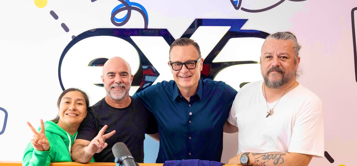 Hoy tuvimos una charla con <a href="/makugo/">Mauricio Kuri</a> en <a href="/LosPapayosQro/">La Papaya</a> previo a su 4to informe, hablamos del batán, 5 de febrero, ley Kuri,seguridad y más..
