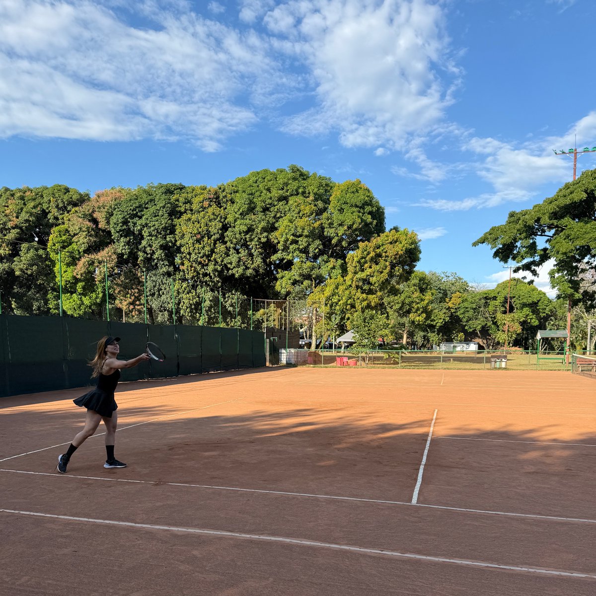 Ayer simplemente fui la más linda; el talento para el tenis 🎾 se los quedó debiendo jajaja