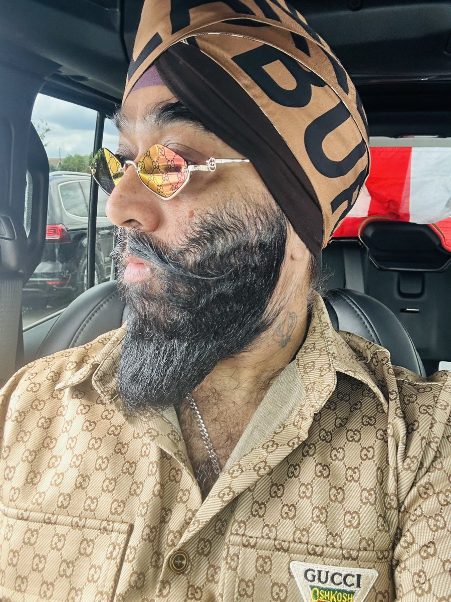 kingkapoor72's tweet image. I am targeted by my own community and by the leftists
Why? 
Because I choose British values over blind loyalty to my background.

I have been attacked.
I have been spat on.
They’ve boycotted me.
They’ve left fake, hateful reviews for my business.

But I will not kneel.
Not to the…