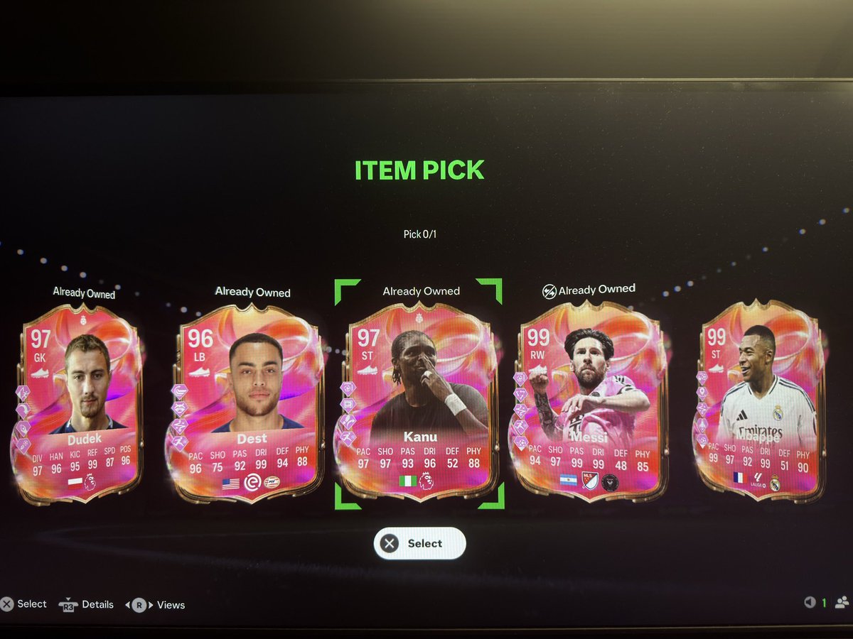 serjoga182's tweet photo. @MattHDGamer @FUTBIN https://t.co/dO0QaJeIzr