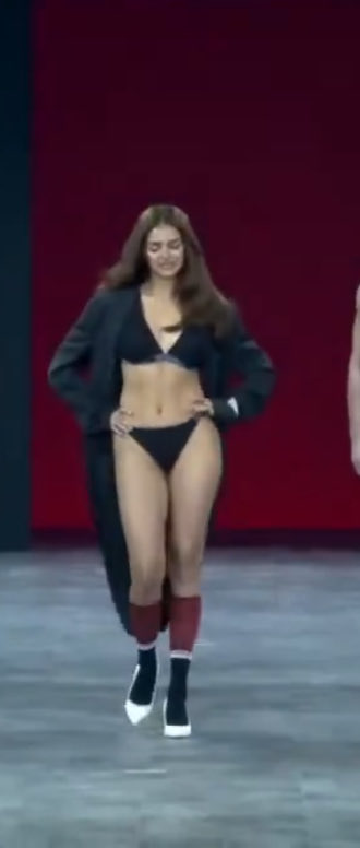 sofiemarie0209's tweet photo. Janine’s beautiful journey of growth and change. Embracing every stage of evolution with grace, power and strength ❣️❣️❣️✨✨✨

Janine Gutierrez 
@janinegutierrez https://t.co/g2JscpXBxd
