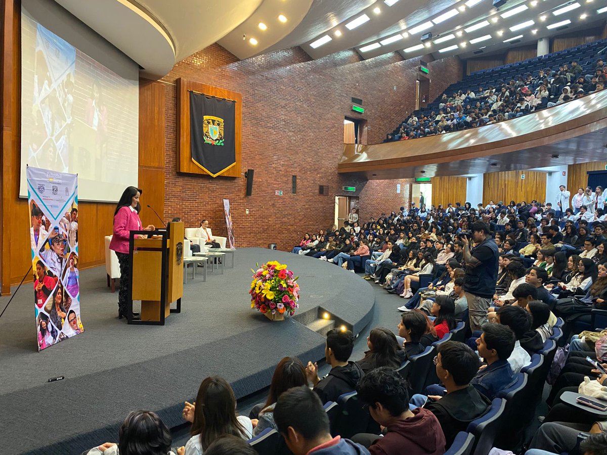 FacultadMedicinaUNAM (@facmedicinaunam) on Twitter photo "Estamos llenos de orgullo por participar en esta Ceremonia de Certificación de Dr. Payaso de la 1ra generación de estudiantes de pregrado. Este curso fue una oportunidad única y profundamente transformadora", Dra. <a href="/gabrielaborray3/">GabrielaBorrayo</a> "Estamos llenos de orgullo por participar en esta Ceremonia de Certificación de Dr. Payaso de la 1ra generación de estudiantes de pregrado. Este curso fue una oportunidad única y profundamente transformadora", Dra. <a href="/gabrielaborray3/">GabrielaBorrayo</a>