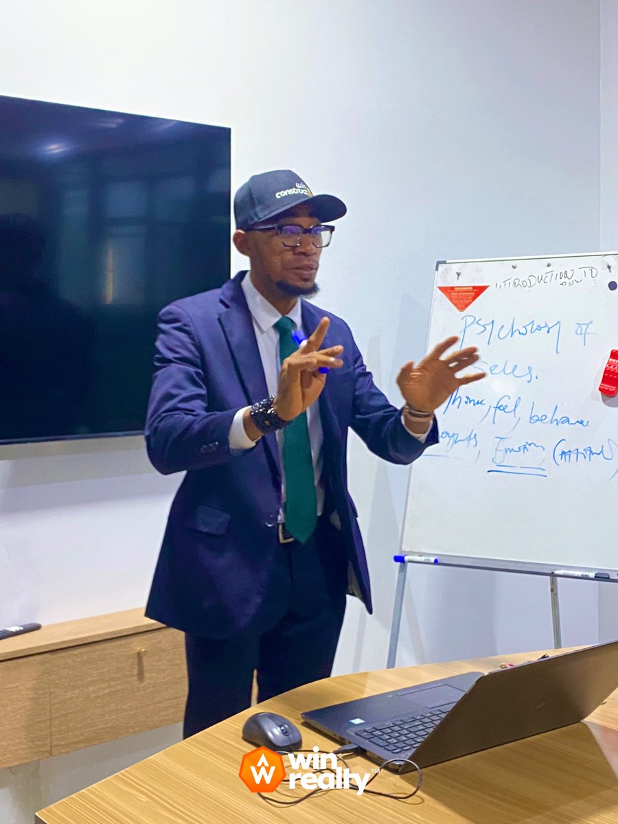 meetwinrealty's tweet photo. Another Monday to Level-Up as a Realtor
We groom you to become sharper, smarter, and absolutely unstoppable in this real estate game.
At Win Realty, we don’t just sell land, we build deal-closing Realtors.
#WinRealty #MondayTraining #portharcourtrealtor https://t.co/ZxUNCeA31a