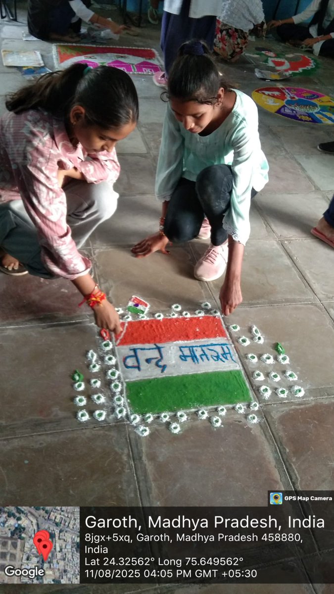GarothULB's tweet photo. ◆ नगर परिषद गरोठ द्वारा आज दिनांक 11 अगस्त 2025 को  *हर घर तिरंगा, हर घर स्वच्छता* अभियान के तहत जागरूकता अभियान चलाया गया, जिसमें नगरवासियों को हर घर तिरंगा अभियान एव हर घर स्वच्छता अभियान के सम्बंध में विस्तृत जानकारी के साथ साथ नगर में विशेष सफाई अभियान भी चलाया गया। https://t.co/hDKv2T7UHg