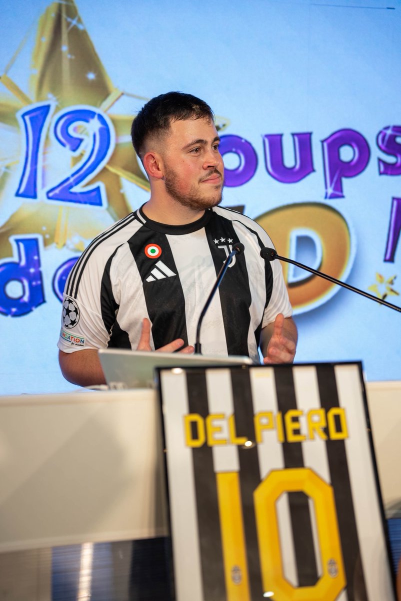 Footballdayy tweet media