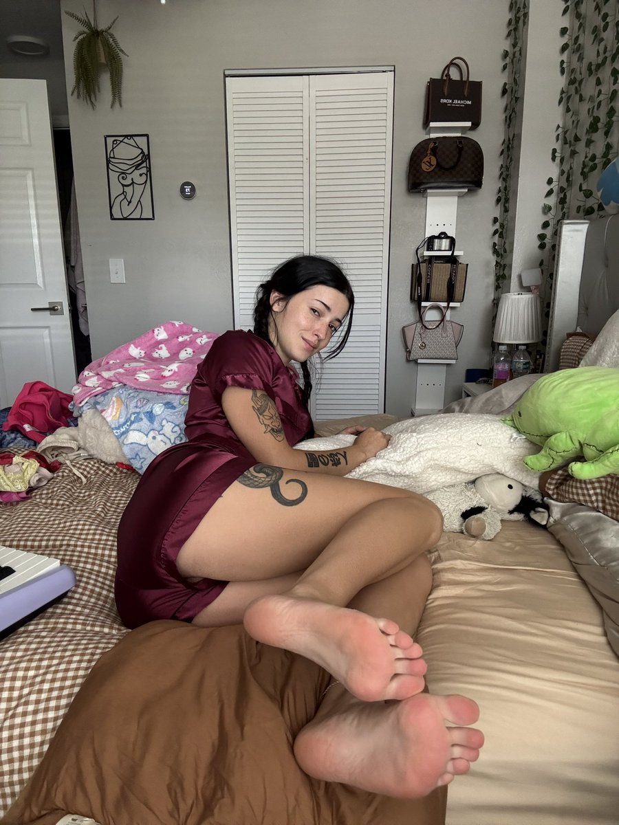 Kelsey 🕸️🕷️  bratz_kelsey Nude Leaked OnlyFans Photo twstalkeri3 -  TheFap