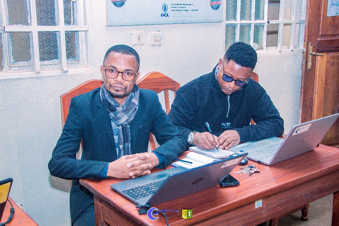 MudingaC's tweet photo. Traduit par l'«ère de l'humain», une nouvelle époque géologique l'#Anthropocène concept à multiples facettes était au centre du débat dans #AngazaCafé aujourd8 à l'@IsdrBukavu @AngazaInstitute avec @Lionelbisimwa.
@AnAnsoms et #ResourceRush https://t.co/fwOw8qjLC6