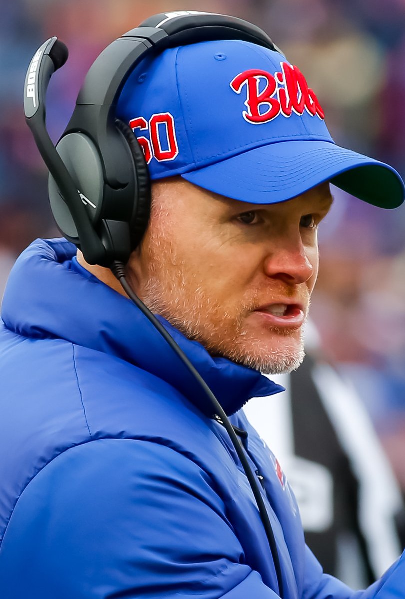 Sean McDermott has had the Bills consistently be one of the premier teams in the NFL on a perennial basis. However, questions are still asked about him as a head coach. See my take on him as an NFL head coach below. 
#NFL 
#BillsMafia 

csportz.com/is-sean-mcderm…