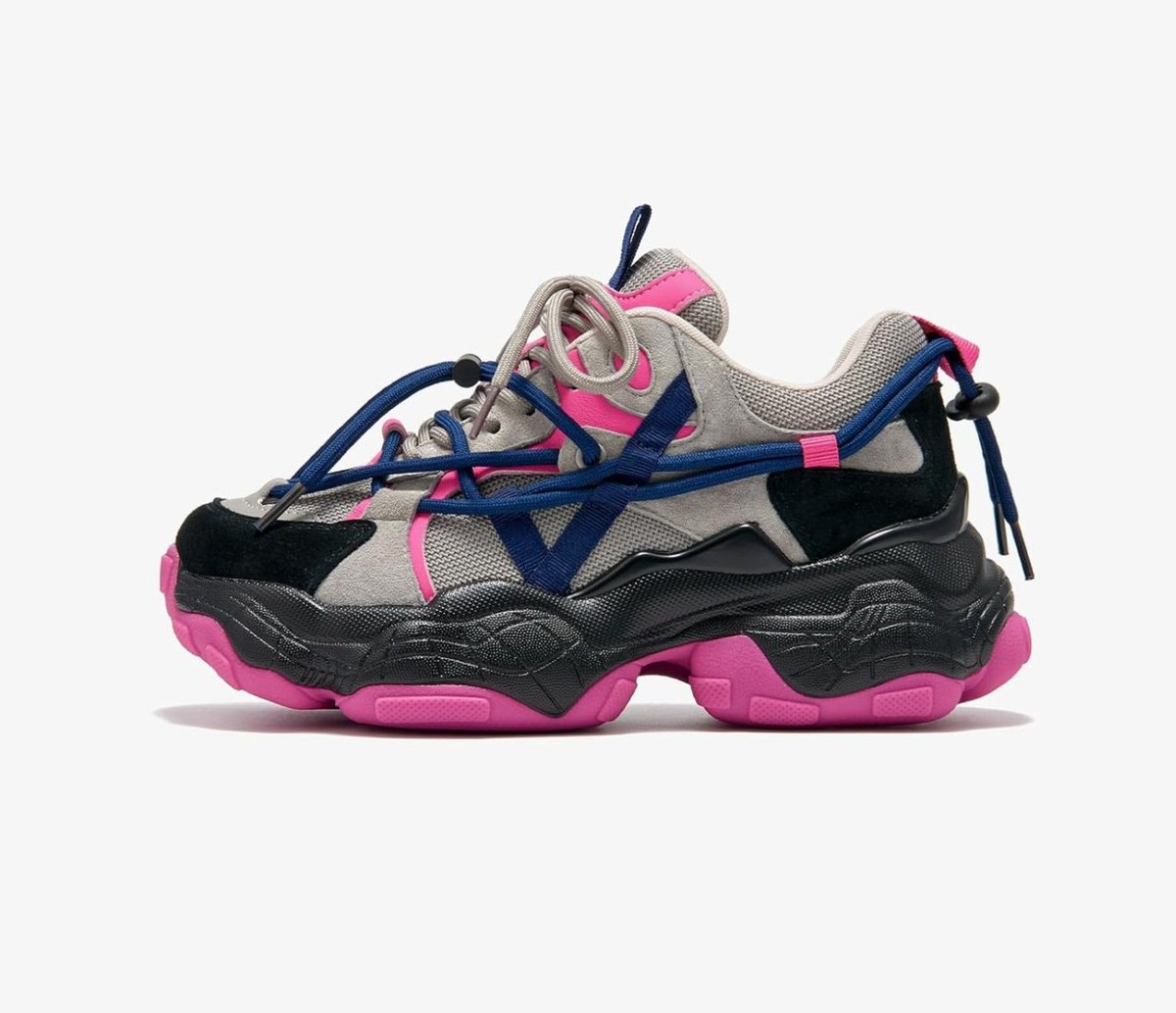 thatamazonchick's tweet photo. I'm becoming a fan of the Chunky Sneakers. Link is in the comments. #amazonfashion #amazonmusthaves #mondaymotivation #Amazon #mondayvibes #amazonfinds #AmazonDeals #WashingtonDC https://t.co/WigmSDAKSY