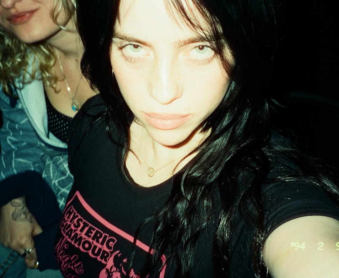 BillieSociety's tweet photo. Billie via her Instagram! 🤍
-"my camera" https://t.co/frL7fwMDpj