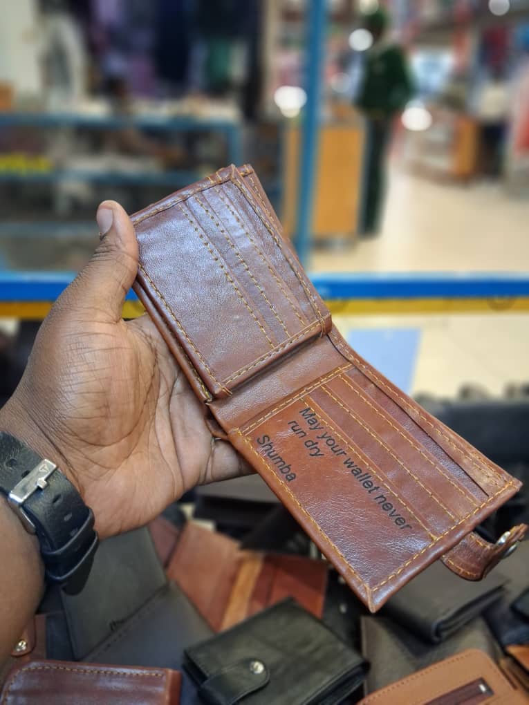 DEHWEAR's tweet photo. π¬ Talk in Leather
Say it your way β our personalized wallets turn your words into lasting style.
πΏπΌ Handmade in Zimbabwe | π΅ Only $25
π Eastgate Market, Shop G07 & G14 (inside)
π©DM to personalize yours today
#CustomWallets #DehwearIsikhumba #ZimMade #SupportLocal https://t.co/Mmq7yBLqj5