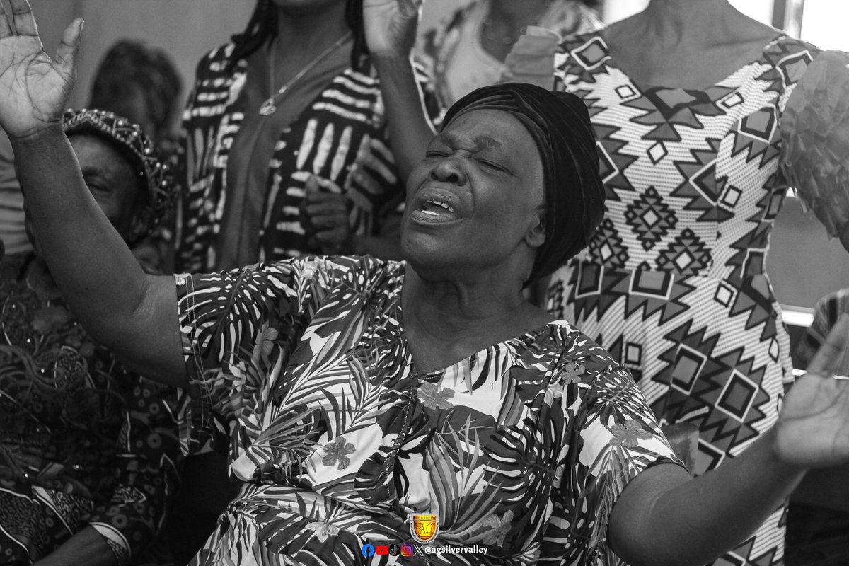 ag_silvervalley's tweet photo. What a worship! 

Hearts lifted. Faith stirred. His presence filled the room. 

#SundayVibes #WorshipMoments #AGNigeria #agsilvervalley #WorshipExperience https://t.co/eZC8JT8DFF