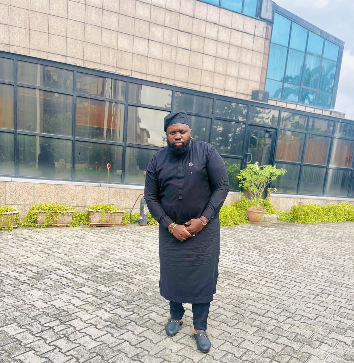 Buchi Laba tweet media