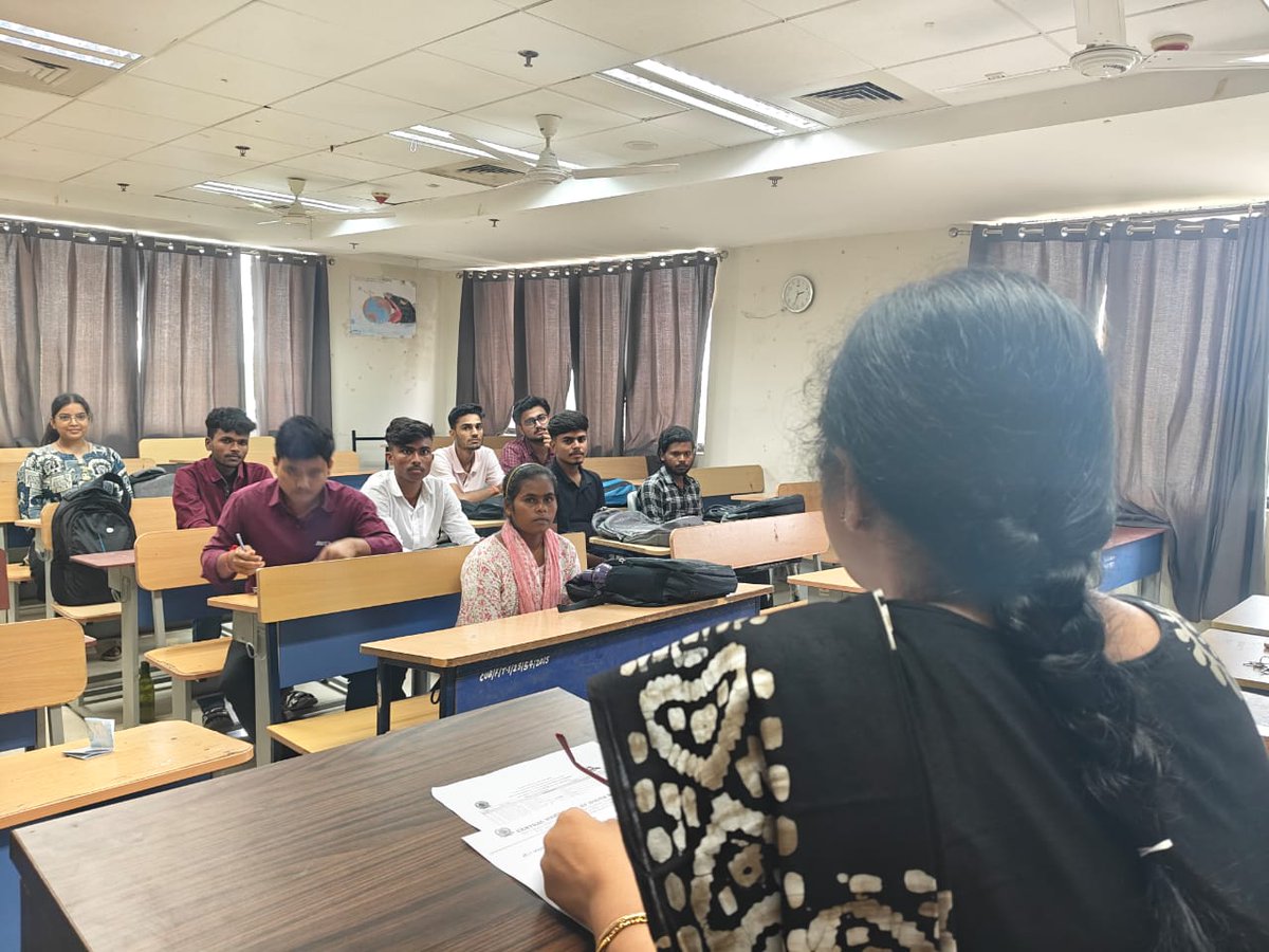 CUSBofficial's tweet photo. Glimpses - 'Deeksharambh' - Students' Induction Programme for Integrated UG-PG students at the Department of Geography of Central University of South Bihar on August 11, 2025  #cusb #orientation #induction #centraluniversityofsouthbihar #cuetug #cusbug https://t.co/rXRyf1Z758