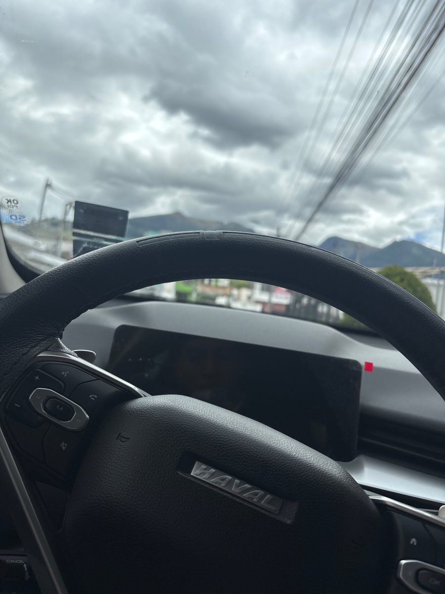 Alguna parejita o chica que desee salir en quito?😼