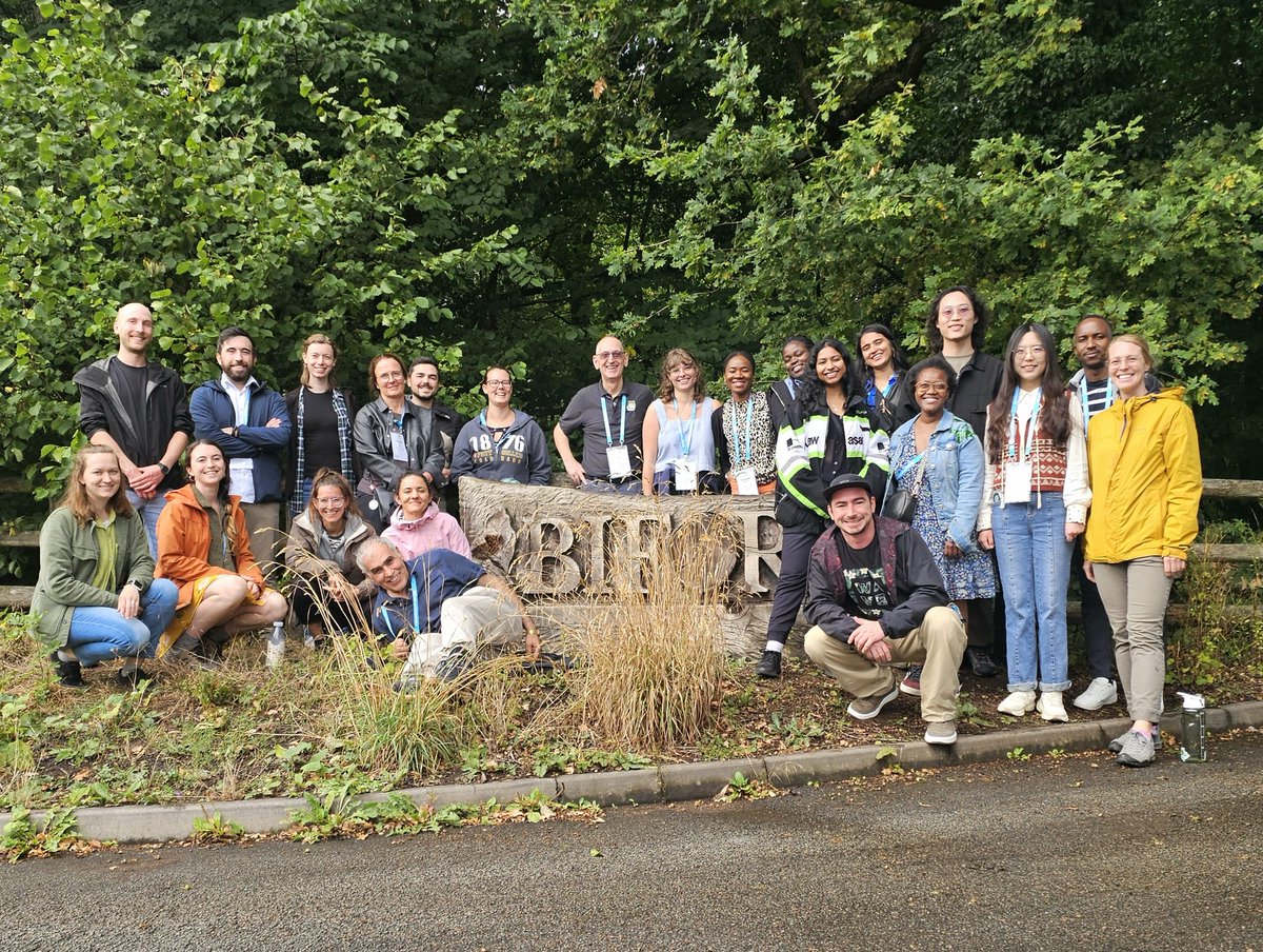 DrAminaIlyas's tweet photo. Finally ticked this off my wishlist π³
Visited a Free-Air COβ Enrichment (FACE) facility at BIFoR during #npnextgen. Mature trees growing under elevated COβ with all the complexity of a natural forest.
Mind-blowing to see elevated COβ research at such a large scale π³ https://t.co/54qHFj6LXw
