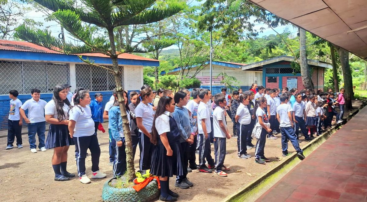 AmandaEscuela's tweet photo. "Hoy, unidos bajo el lema #TodosSanJacinto damos inicio a la jornada de fiestas patrias; que éstas sean un canto de unidad, amor y compromiso por nuestra Nicaragua bendita y siempre libre."
@minednicaragua @DJinotega https://t.co/VWr7HgR4vr