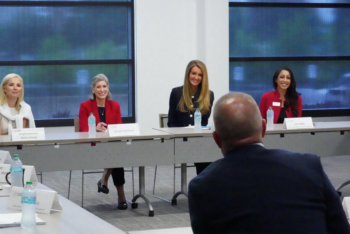 Kelly Loeffler (@sba_kelly) on Twitter photo I’m excited to be in Iowa this week - meeting with small business owners about how the One Big Beautiful Bill will bring new growth and opportunity to the heartland.
Great to kick off the day with <a href="/SenJoniErnst/">Joni Ernst</a> and <a href="/RepAshleyHinson/">Ashley Hinson</a> at the Cedar Rapids Metro Economic Alliance! I’m excited to be in Iowa this week - meeting with small business owners about how the One Big Beautiful Bill will bring new growth and opportunity to the heartland.
Great to kick off the day with <a href="/SenJoniErnst/">Joni Ernst</a> and <a href="/RepAshleyHinson/">Ashley Hinson</a> at the Cedar Rapids Metro Economic Alliance!