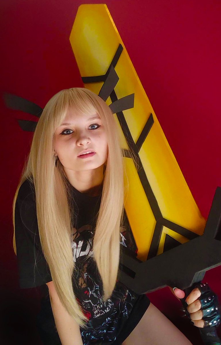 SpiderySeam's tweet photo. Hey you, wanna see Limbo? 

#xmen #Magik #cosplay https://t.co/93xSHM3PO8
