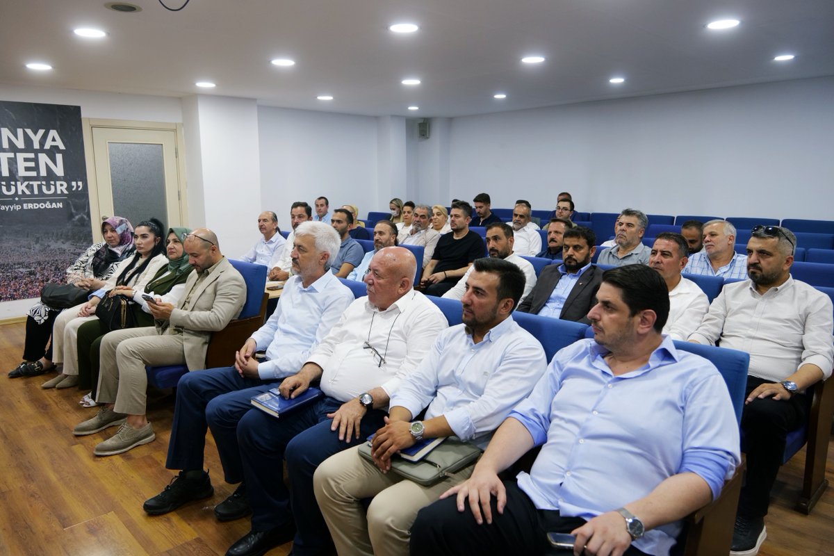 Haftalık olağan yönetim kurulu toplantısı, İl Başkanımız Gürhan Albayrak başkanlığında gerçekleştirildi.  
 
🔸 AK Parti Seninle #Eskişehir