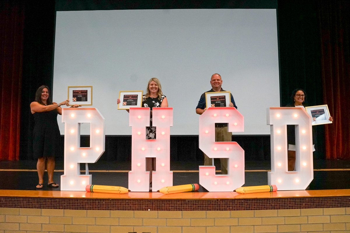 PennHillsSD's tweet image. Today we kicked off the new school year by welcoming our dedicated district team back from summer break for our first professional development day! We’re counting down the days until our students return next week! 🔴🟡
 #PHamily #PennHillsProud #MakingConnections