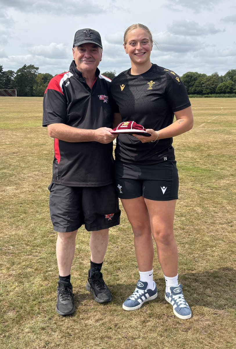 Tilly Vuçaj is in the World Cup squad!!!!! Well done Tilly from all <a href="/RugbyKites/">Red Kites Female Rugby Hub</a> so proud of you - awesome 🤩🏉❤️🖤🏉🤩 <a href="/waleswomenrugby/">Welsh Women's Rugby🏴󠁧󠁢󠁷󠁬󠁳󠁿</a> <a href="/WRU_Community/">WRU Community - Wrth galon y genedl</a>