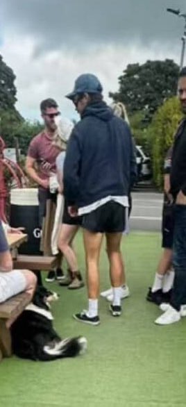 hllarrie28's tweet photo. Everything is right in my world again! Harry is the right medicine, always! He looks happy, beautiful, and thriving ๐โค๏ธโ๐ฉน #LetLifeIn https://t.co/46NQZW3Adz
