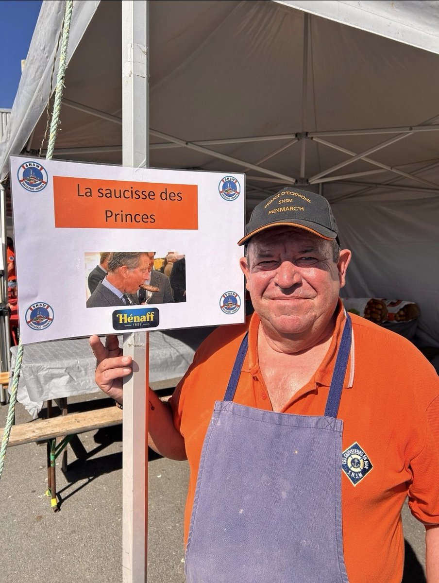 JeanHenaffSA's tweet photo. Pendant ce temps-là, à Penmarc'h ça servait la Saucisse des Princes
#snsm #Penmarch #paysbigouden https://t.co/Nx7FcJQKeY