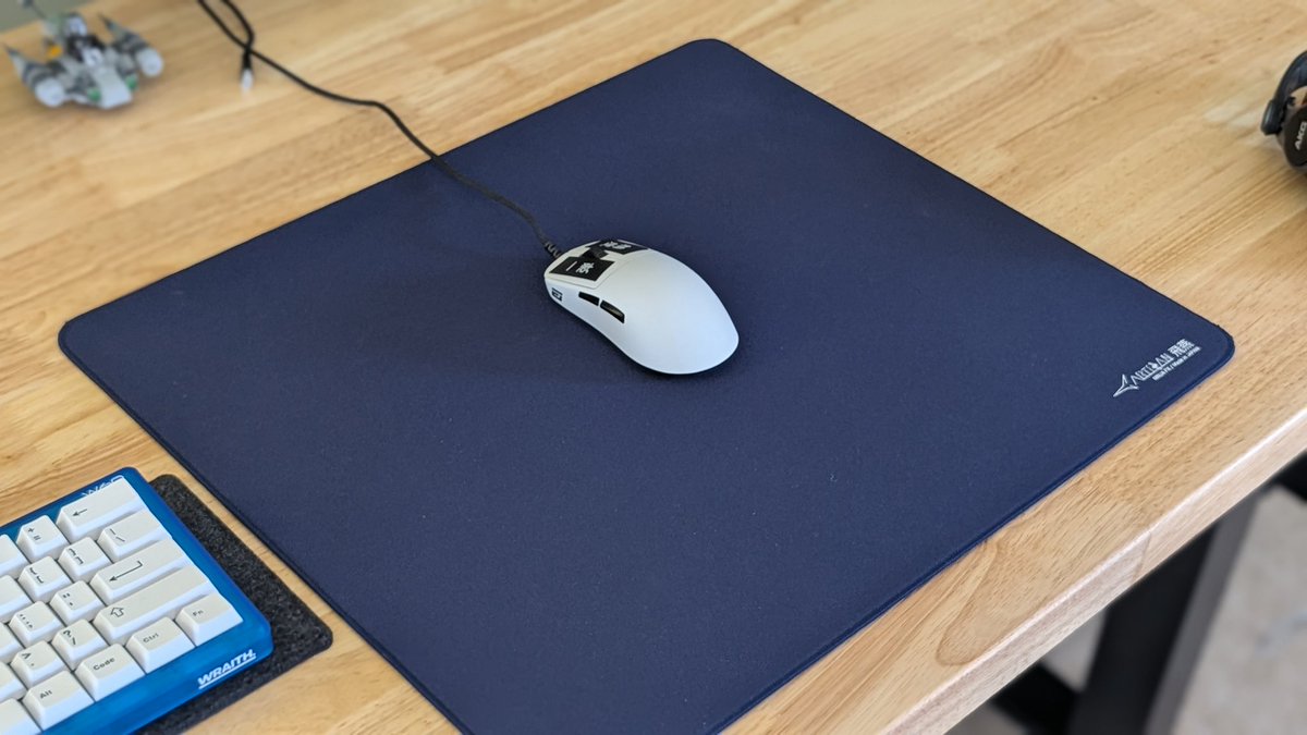 SPEC (@stevenp015) on Twitter photo These pads look so good on this desk! These pads look so good on this desk!