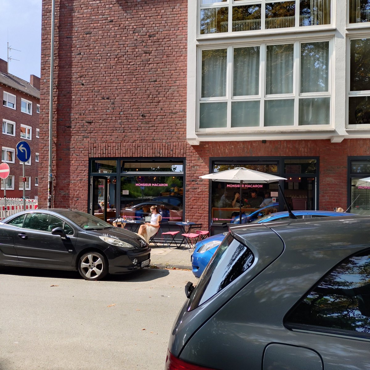 v_i_o_l_a's tweet photo. am samstag haben wir mit freunden die "teatime" beim monsieur macaron in münster getestet. sehr lecker!
https://t.co/fyoVdeah2c
#münster #teatime #afternoontea #diehellendinge https://t.co/jt6qersE5O