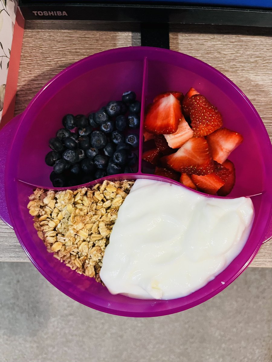 KuvongaN's tweet photo. Hi Guys 
I am selling Yogurt and Ice cream 
Please retweet my clients might be in your timeline thank you. 
✨🤍🌸 https://t.co/KmAEPeuLzd