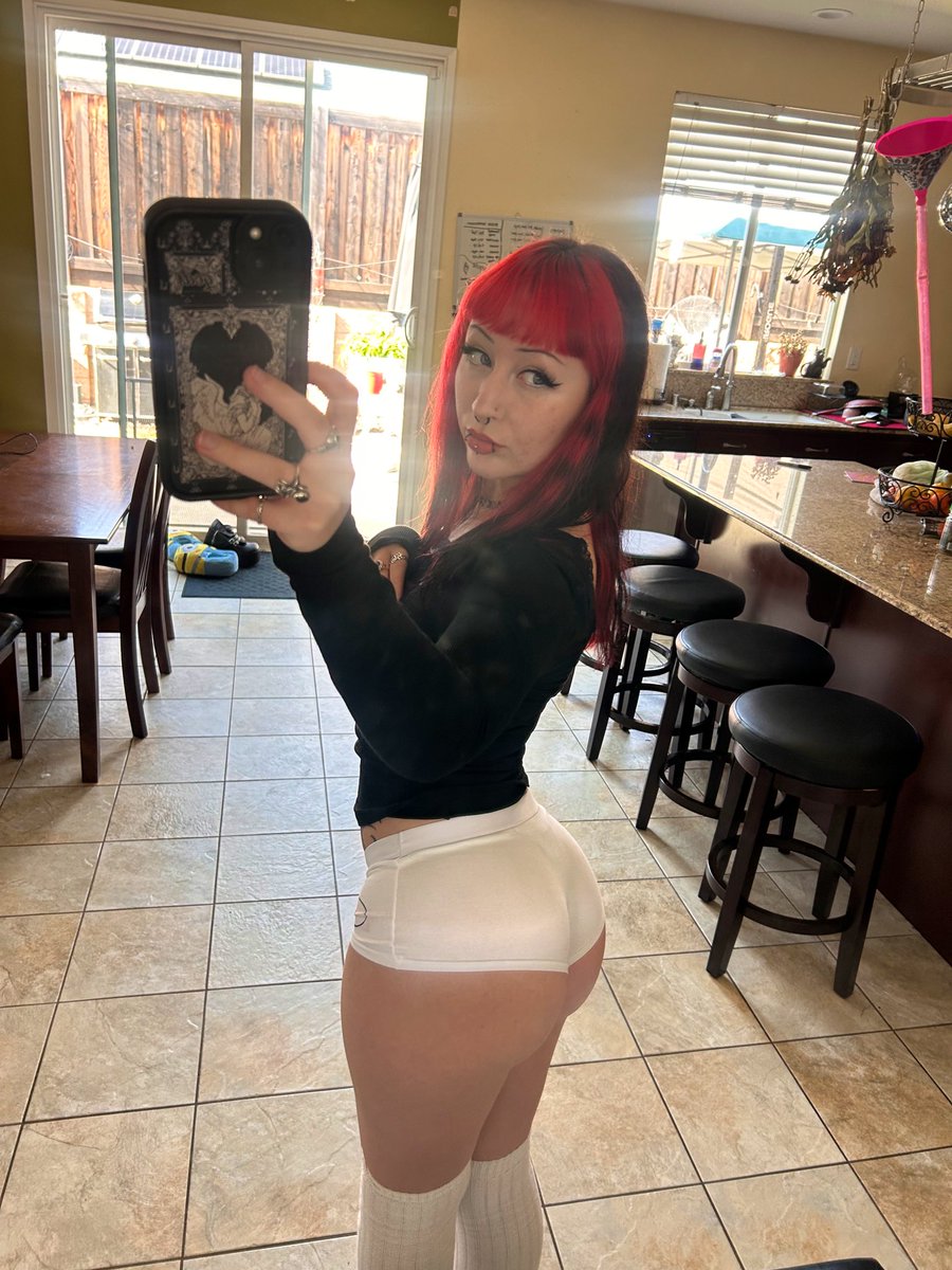 repost for a dm from meee🙈💌🖤