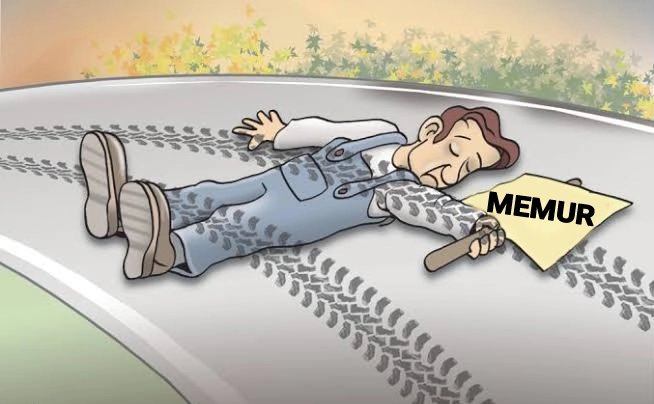 Memurun üzerinden tır geçti.. 

#MemurMaaştaFarkYedi