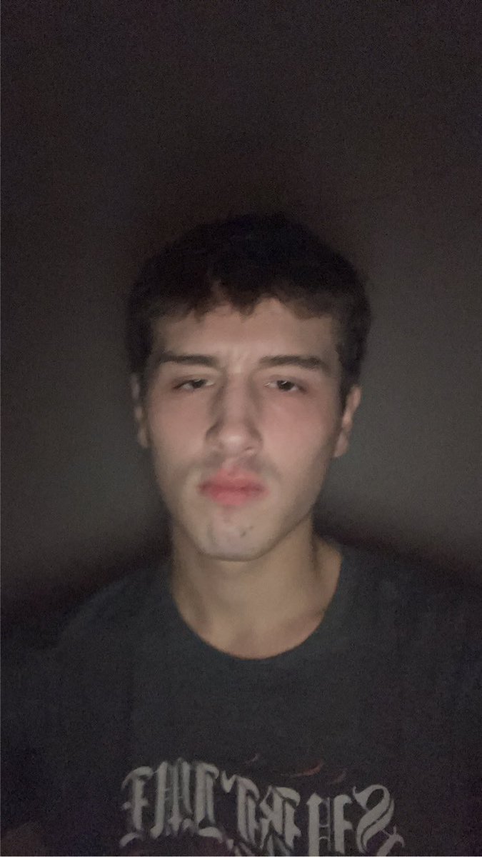 Give me your money fags. Get in my dms