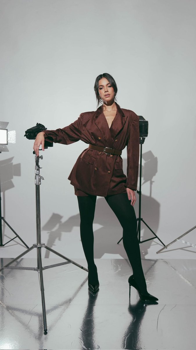 PUBLI | Dicas Shein Brasil
Pesquise e siga [Aloruh, Poéselle, Athiral] no site Ou app da SHEIN. E não esqueçam de usar meu cupom [AlaneBR10] para garantir 10% OFF na sua compra!
ID dos itens
44999163
76658211
46819190
51187544
37958932
51004651
81021265
🔗 instagram.com/reel/DNODz2_ts…