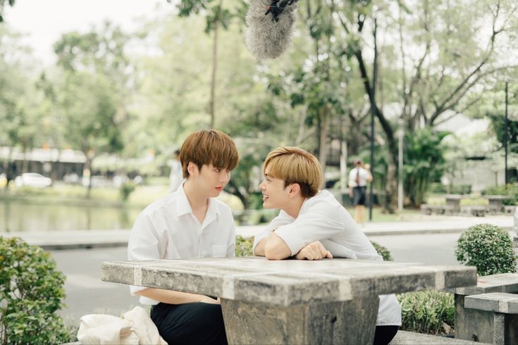 suncooheart_br's tweet photo. A história deles não acabou no último episódio, tenho certeza que ainda estão felizes e juntos.
Feliz 3 aninhos, My Only 12%. ❤️🩹
#MyOnly12pc_3rdAnniversary
#MyOnly12pc #HappyCakeEiwDay
#cooheart #Santapp #SantaEarth https://t.co/Fp6fu9qcwI