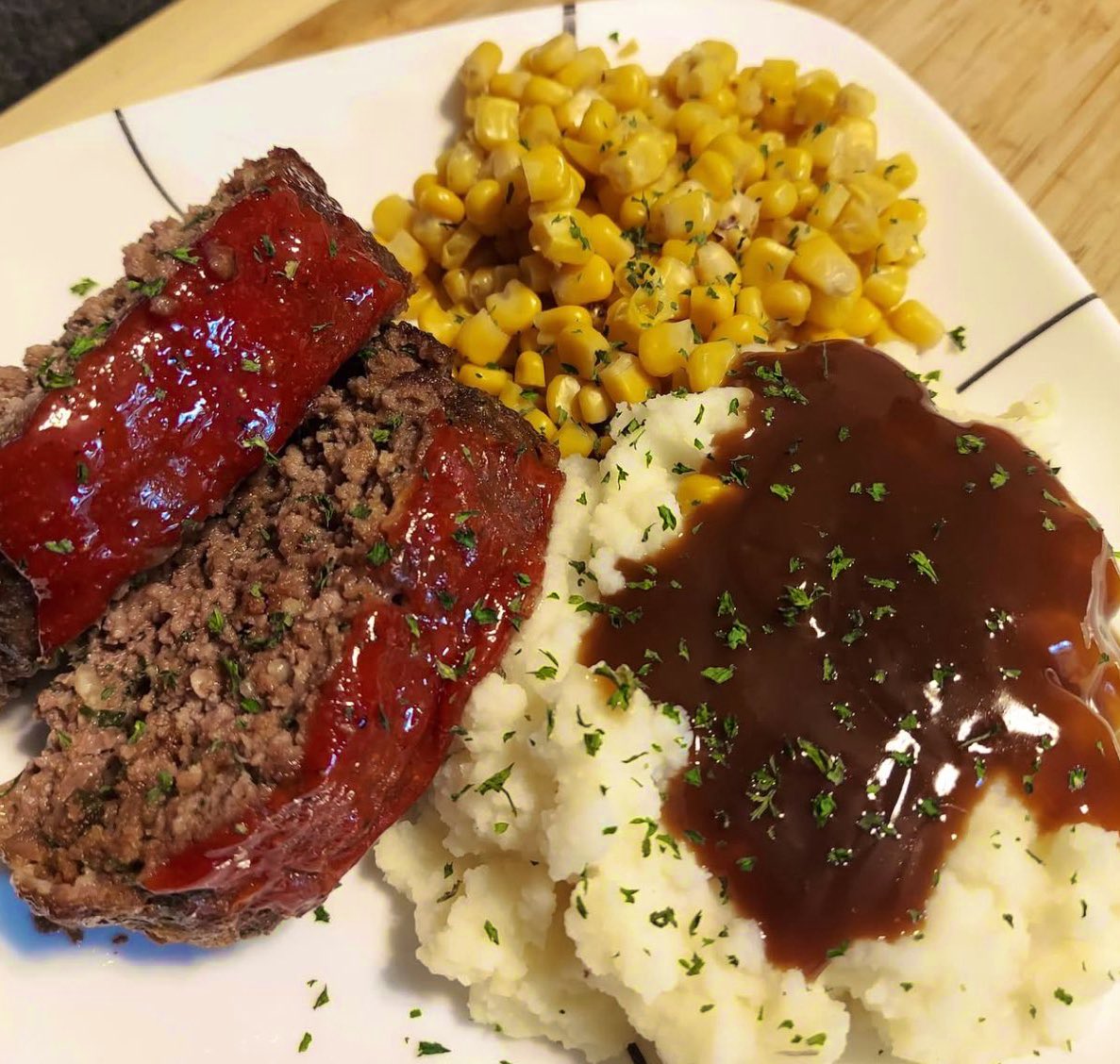 chefsevenn's tweet photo. 🚨Are you a fan of meatloaf, or no? https://t.co/TPVRQdJesf
