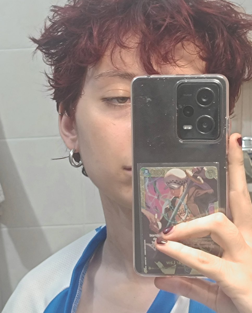 I hate the beach, i got salty water in my eyes, my hair is crusty but at least that cards looks extremely nice in the cover