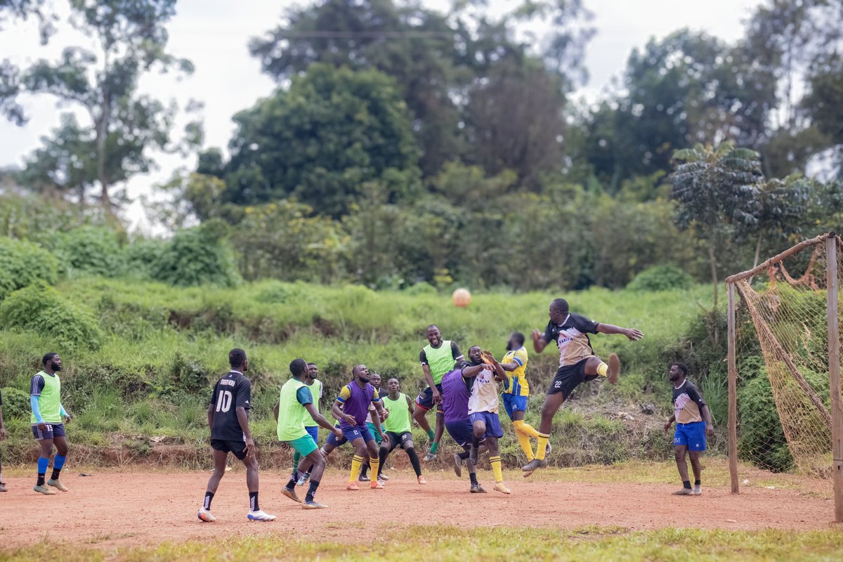 BXFC_'s tweet image. That height. 
That jump 
The rescue😎