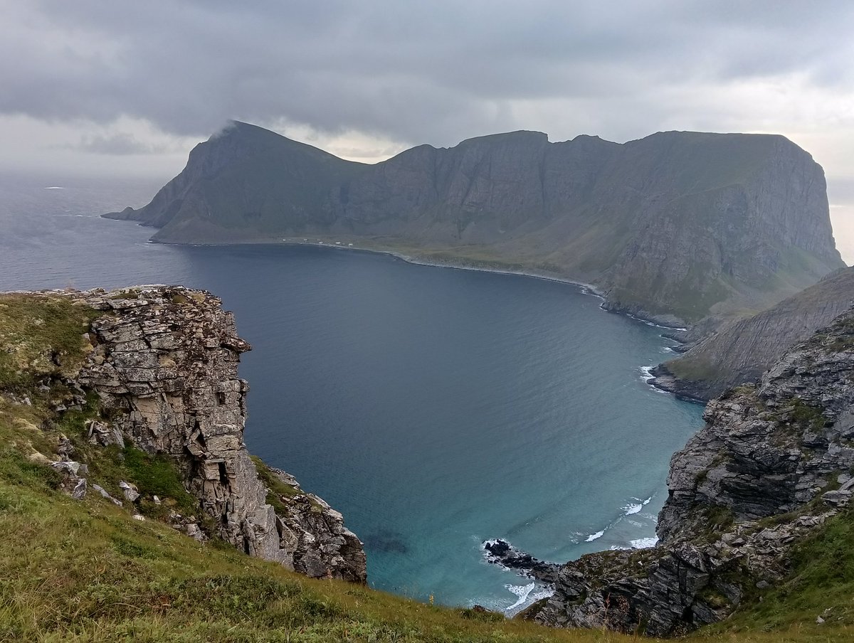 ⚡Mlle 40kVolts⚡ tweet media