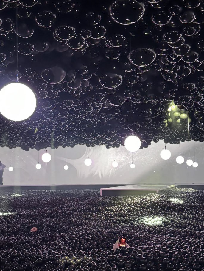 hyhqb77185249's tweet image. Feelings like balloons floating in the air, like a gentle breeze that flows through the heart, even if there are no breezes, it would be perfect if you were there. #oldman #singlewomen #makeafriend