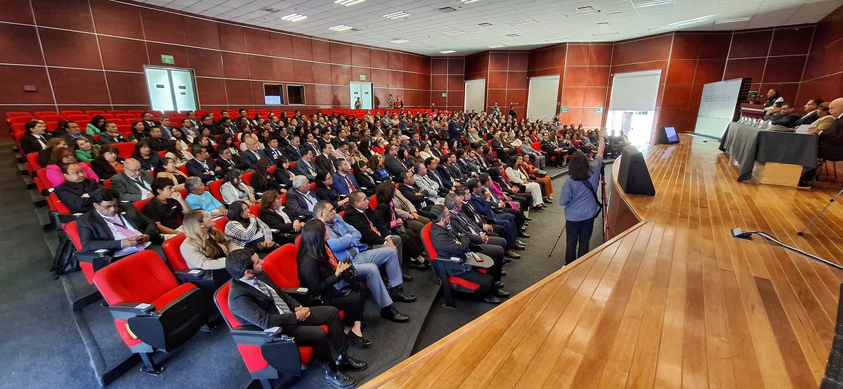 ASEH_Hgo's tweet photo. Hoy, en el Día de las Personas Auditoras, el Auditor Superior @jorvalverdeASEH reafirma el compromiso de la @ASEH_Hgo.
IA para optimizar procesos.
Nuevas unidades para el equipo.
Ejemplo de eficiencia y transparencia.
#AuditoríaEjemplar #ASEH https://t.co/f9XFPGuObG